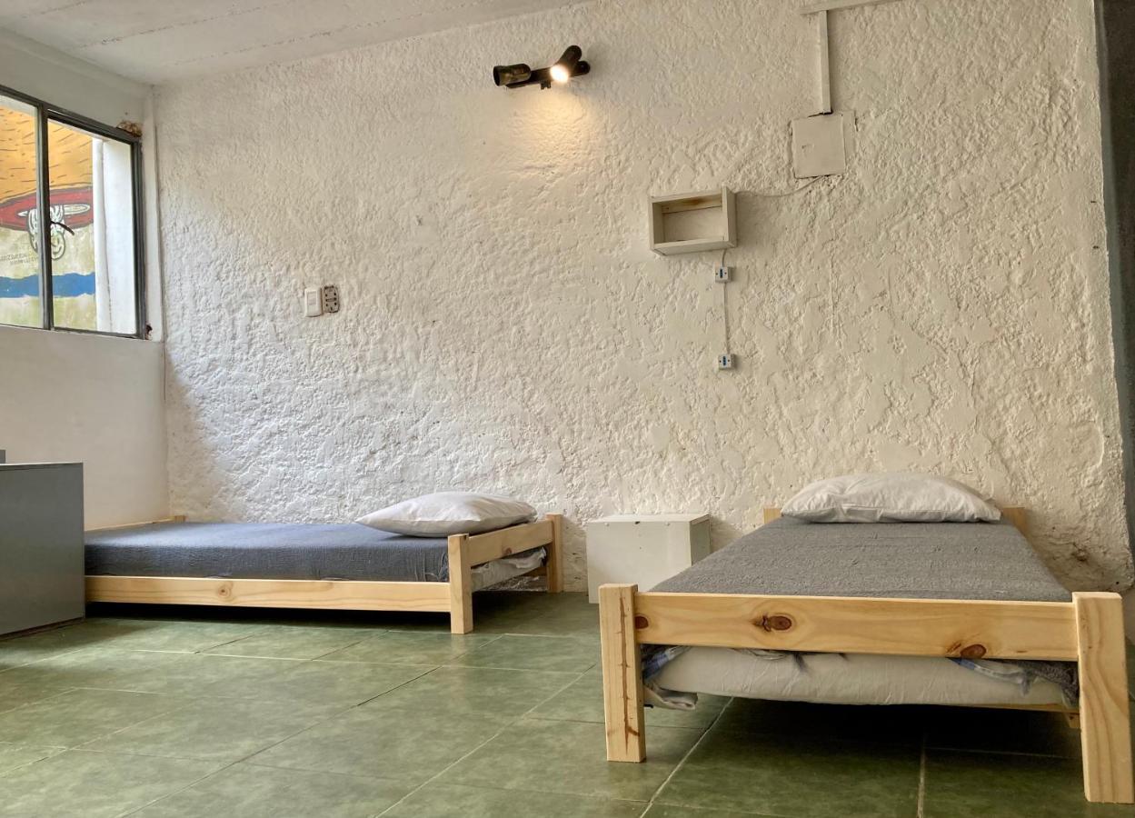 مونتيفيديو Blanes Hostel المظهر الخارجي الصورة