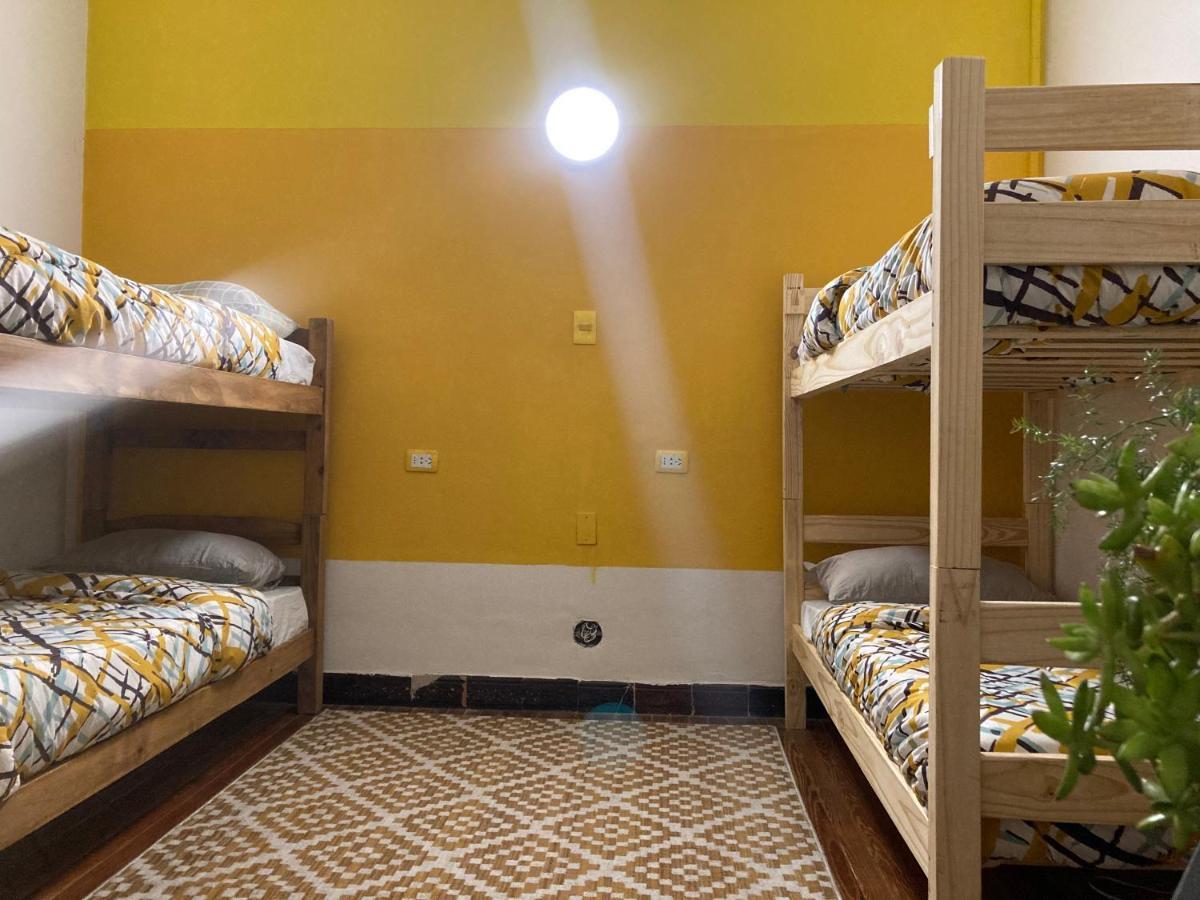مونتيفيديو Blanes Hostel المظهر الخارجي الصورة