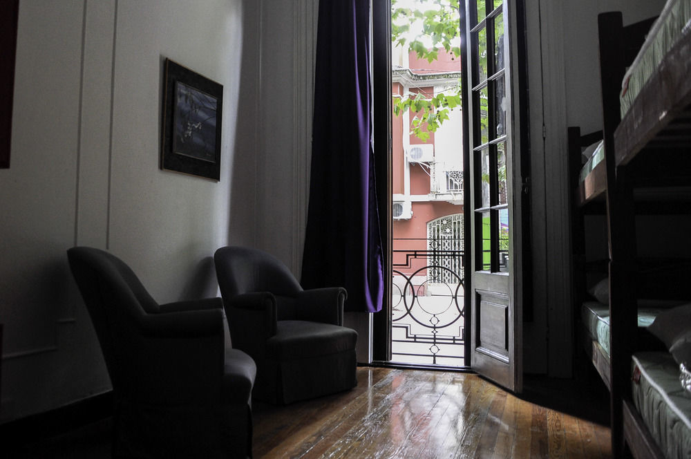 مونتيفيديو Blanes Hostel المظهر الخارجي الصورة