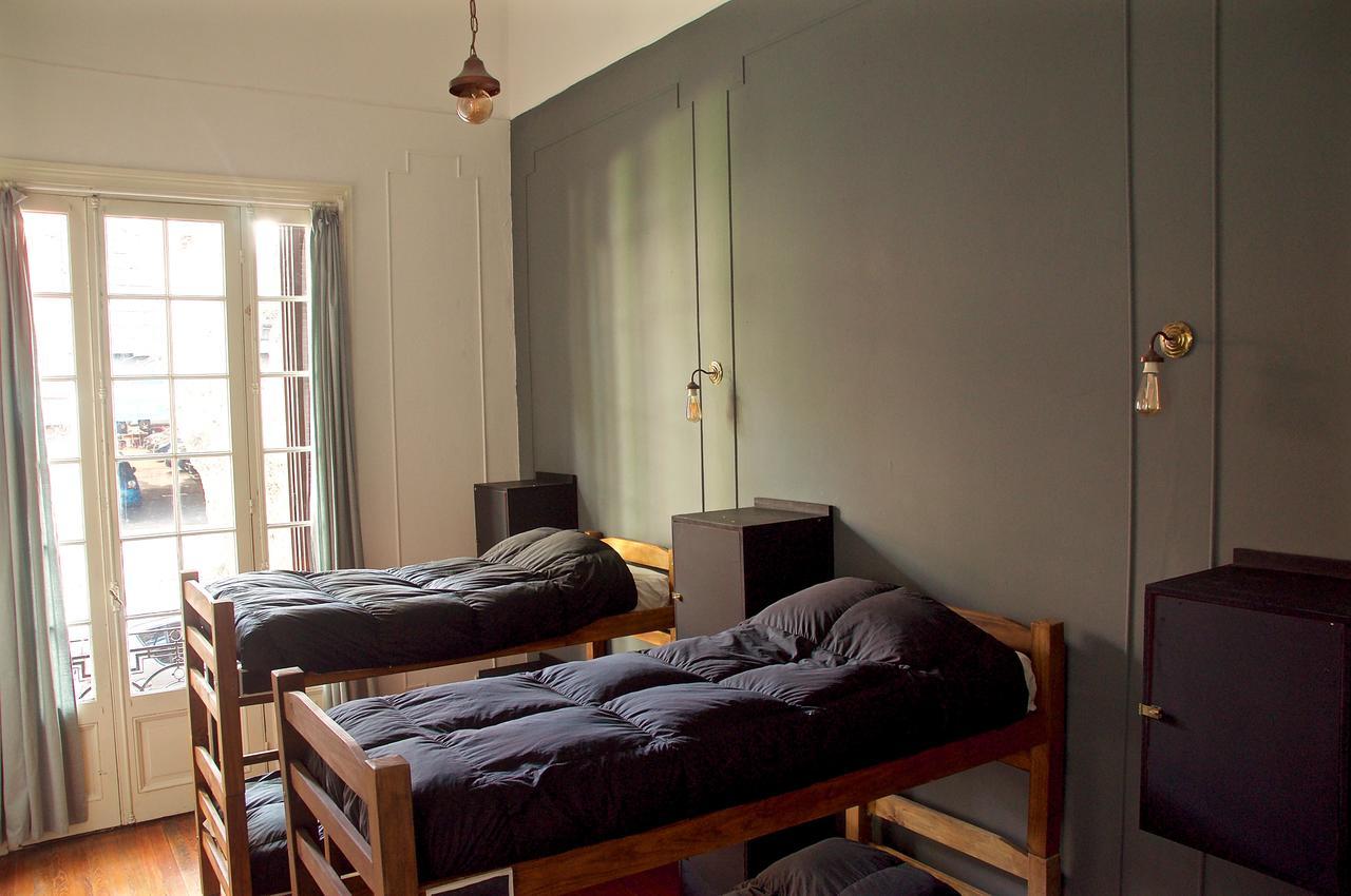 مونتيفيديو Blanes Hostel المظهر الخارجي الصورة